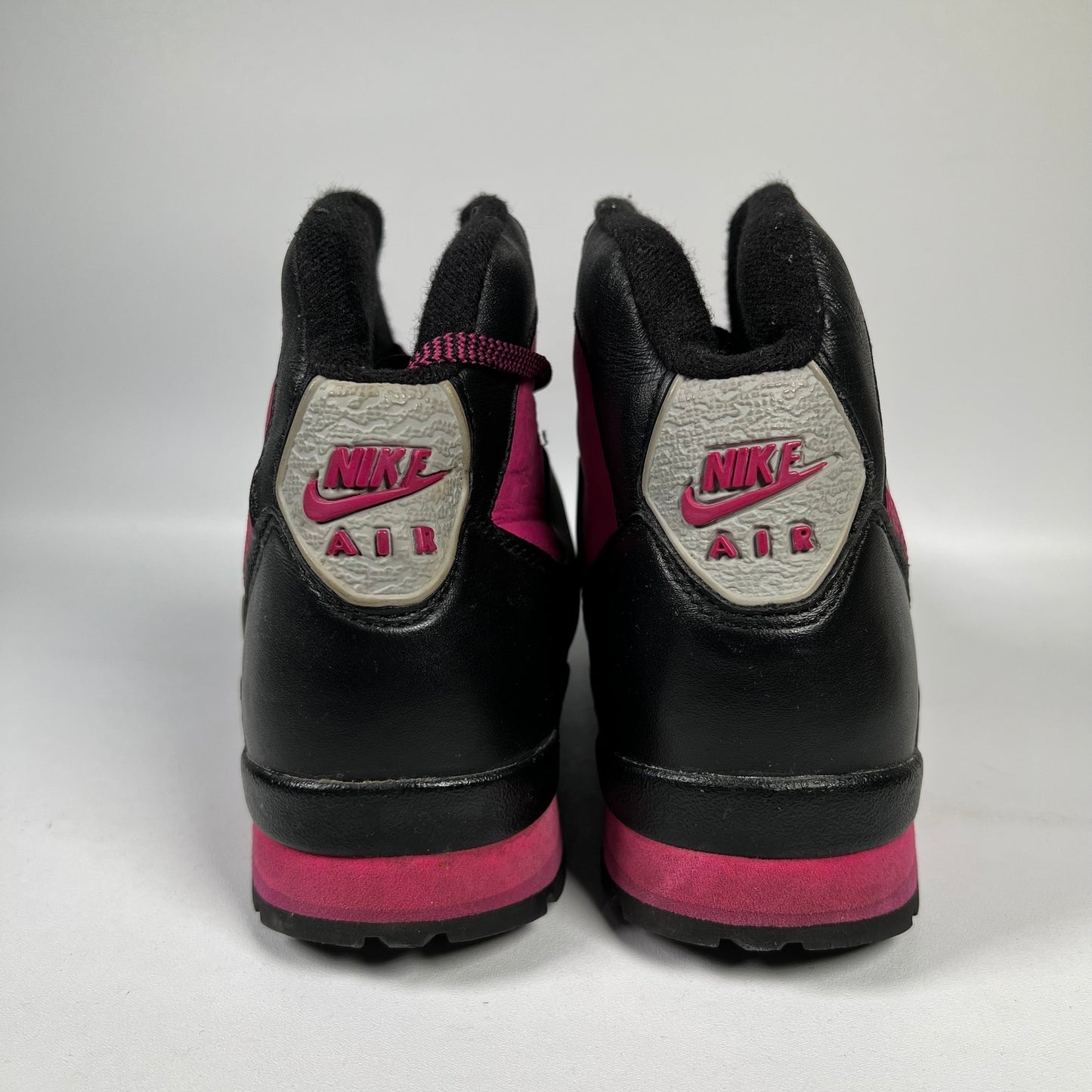 Nike Air Baltoro Pink/Black Hiking Boots (2006) Size 9 USED s19493