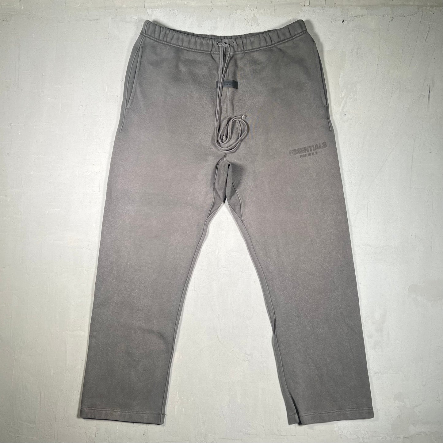 Fear of Essentials FOG Dark Grey Sweatpants Size Large USED x17381