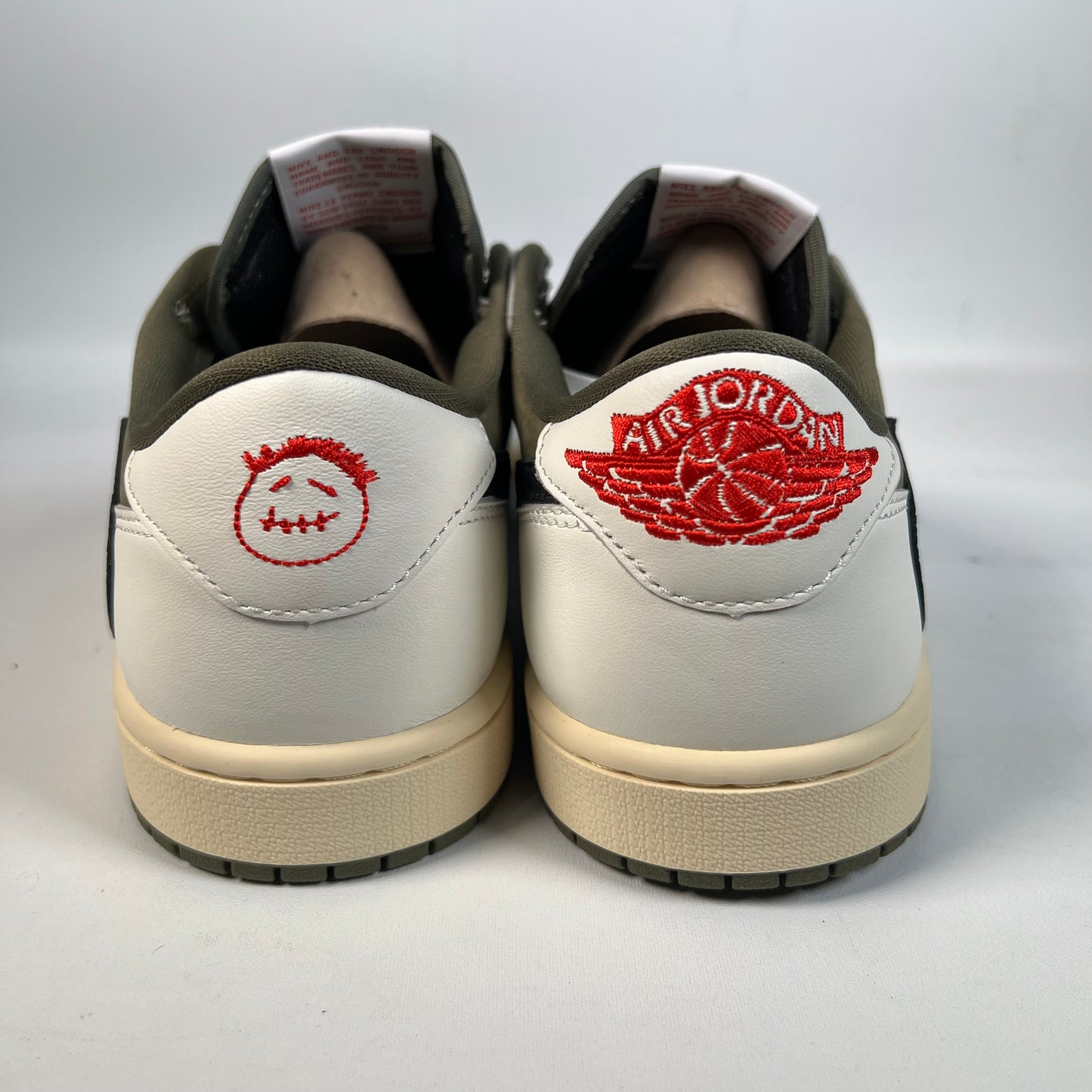 Jordan 1 Low Travis Scott Medium Olive (2024) Size 8.5 NEW s22383