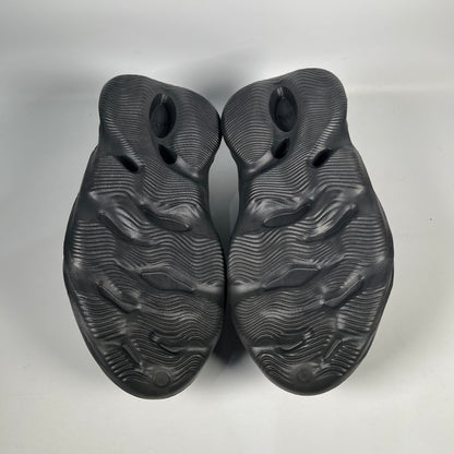 Yeezy Foam Runner Onyx (2024) Size 10 NEW S18485