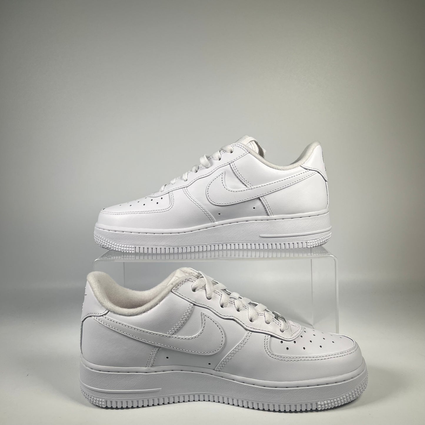 Nike Air Force 1 Supreme White (2020) Size 7 NEW s19571