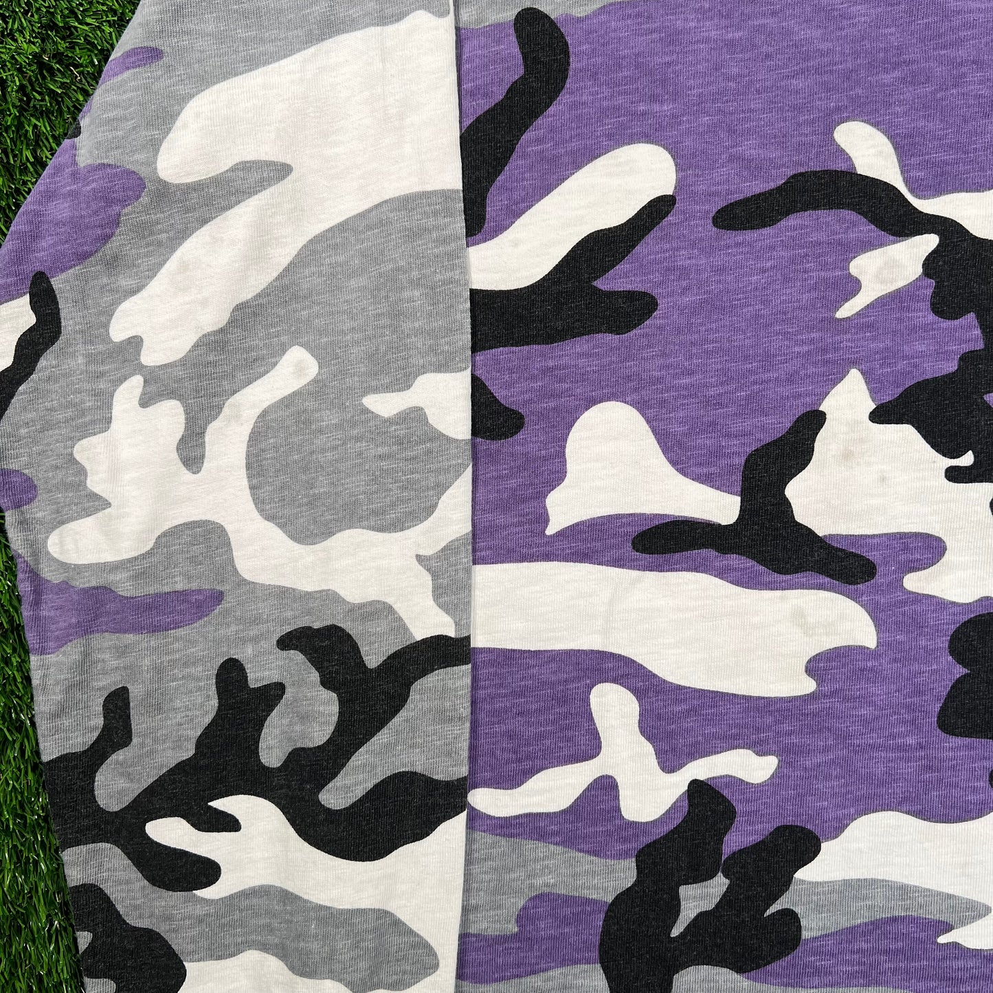 Supreme Purple Camo Longsleeve Pocket Tee (2016) Size Large USED x16223
