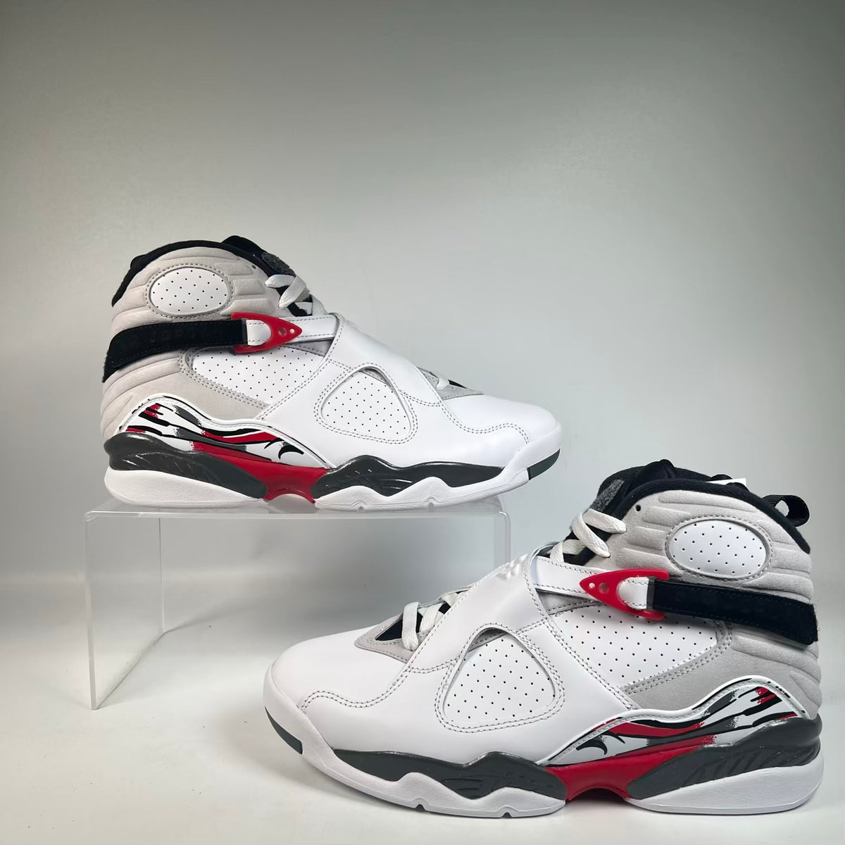 Jordan 8 White True Red (2025) Size 9 NEW s23635