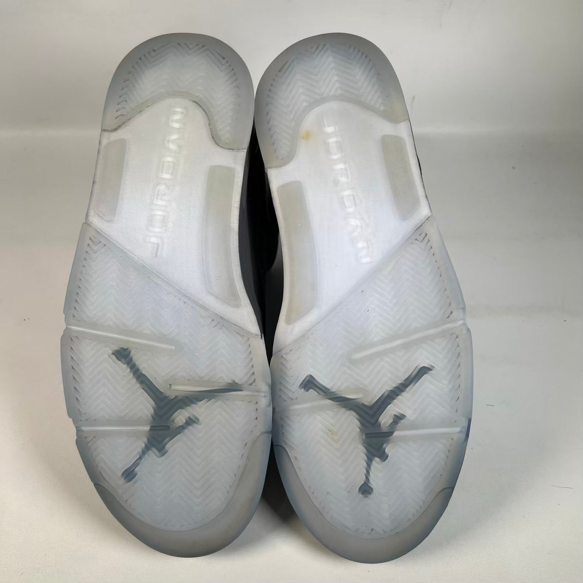 Jordan 5 Wolf Grey (2025) Size 9 USED s23282