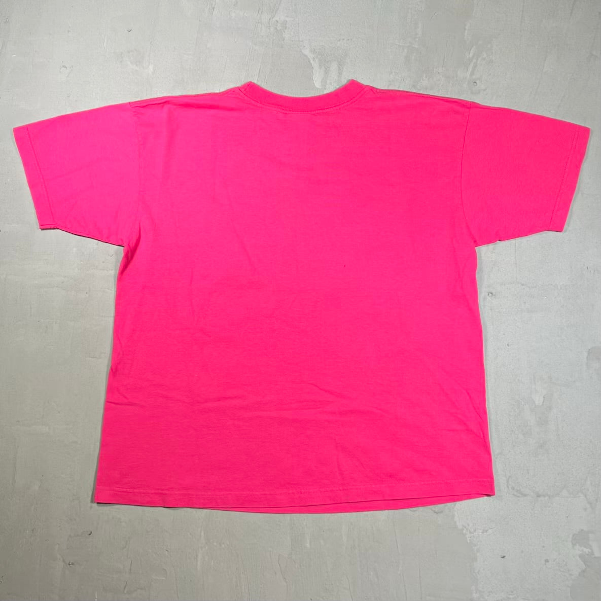 1997 Looney Tunes Cast Pink Tee Size XL USED v20378