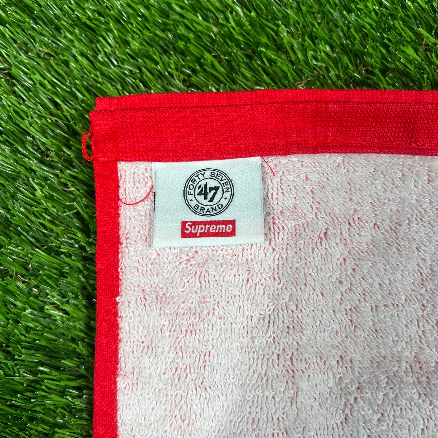 Supreme Yankee 2015 Red Towel NEW x14518