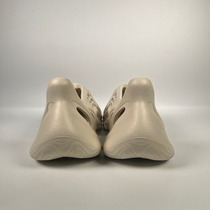 Yeezy Foam Runner Sand (2021) Size 11 NEW s18023