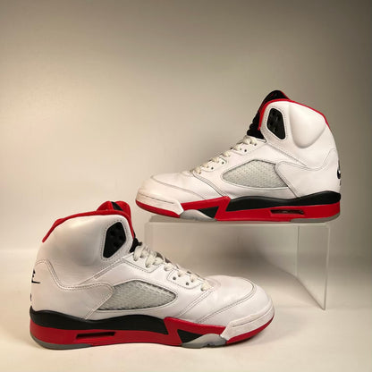 Jordan 5 Fire Red Black Tongue (2025) Size 9.5 USED s23619