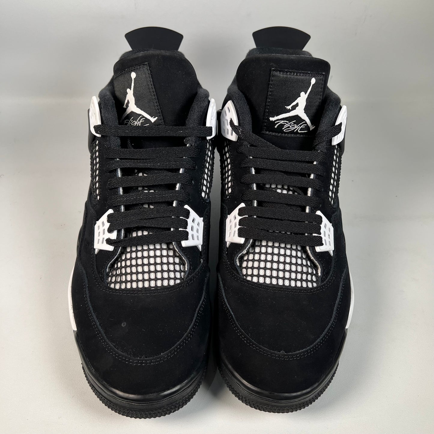 Jordan 4 White Thunder (2024) Size 13 USED s22329