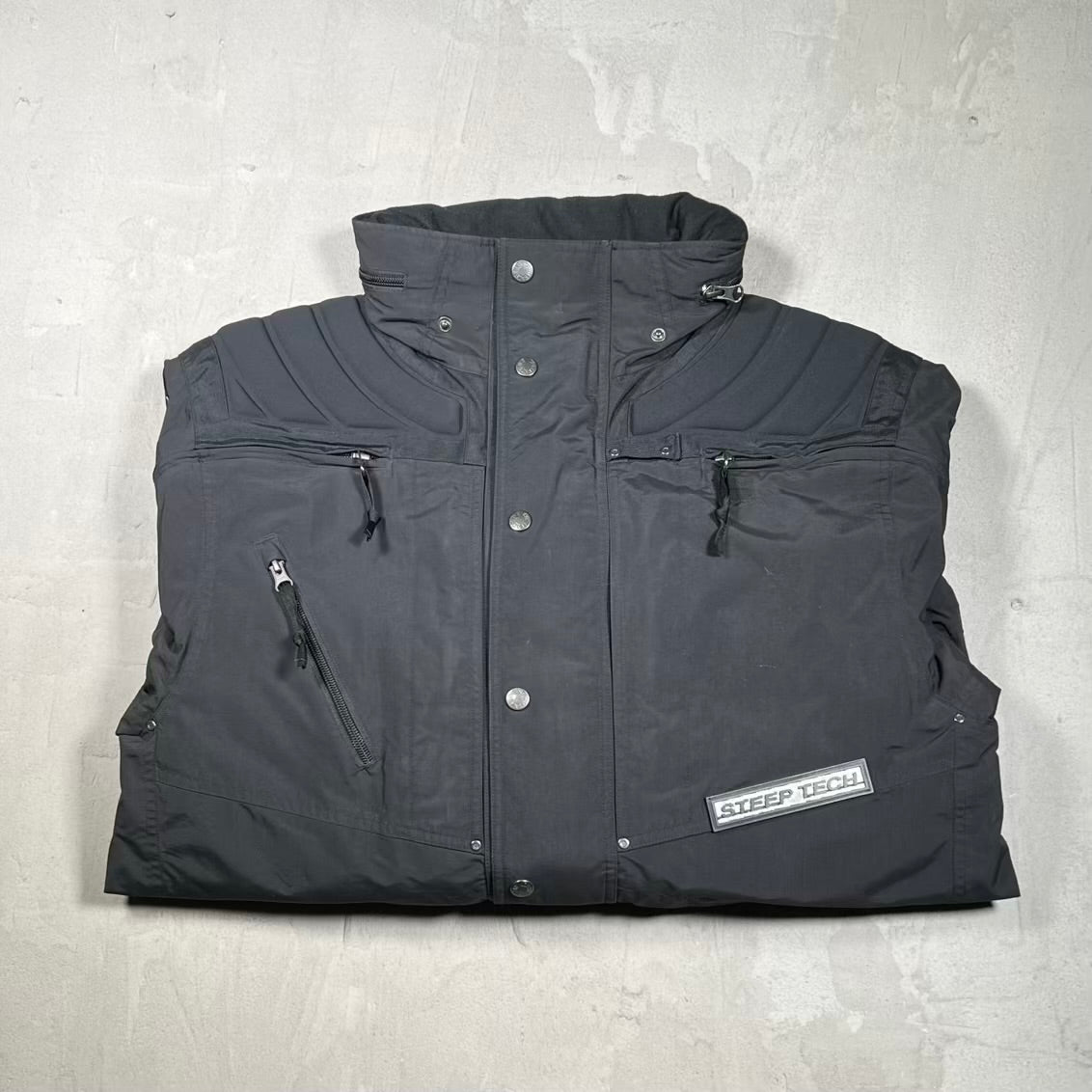 Supreme North Face Steep Tech Apogee Black Jacket (2022) Size Medium USED x18657