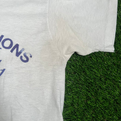 1988 LA Lakers Three Peat World Champs White Tee Size Medium USED v18106