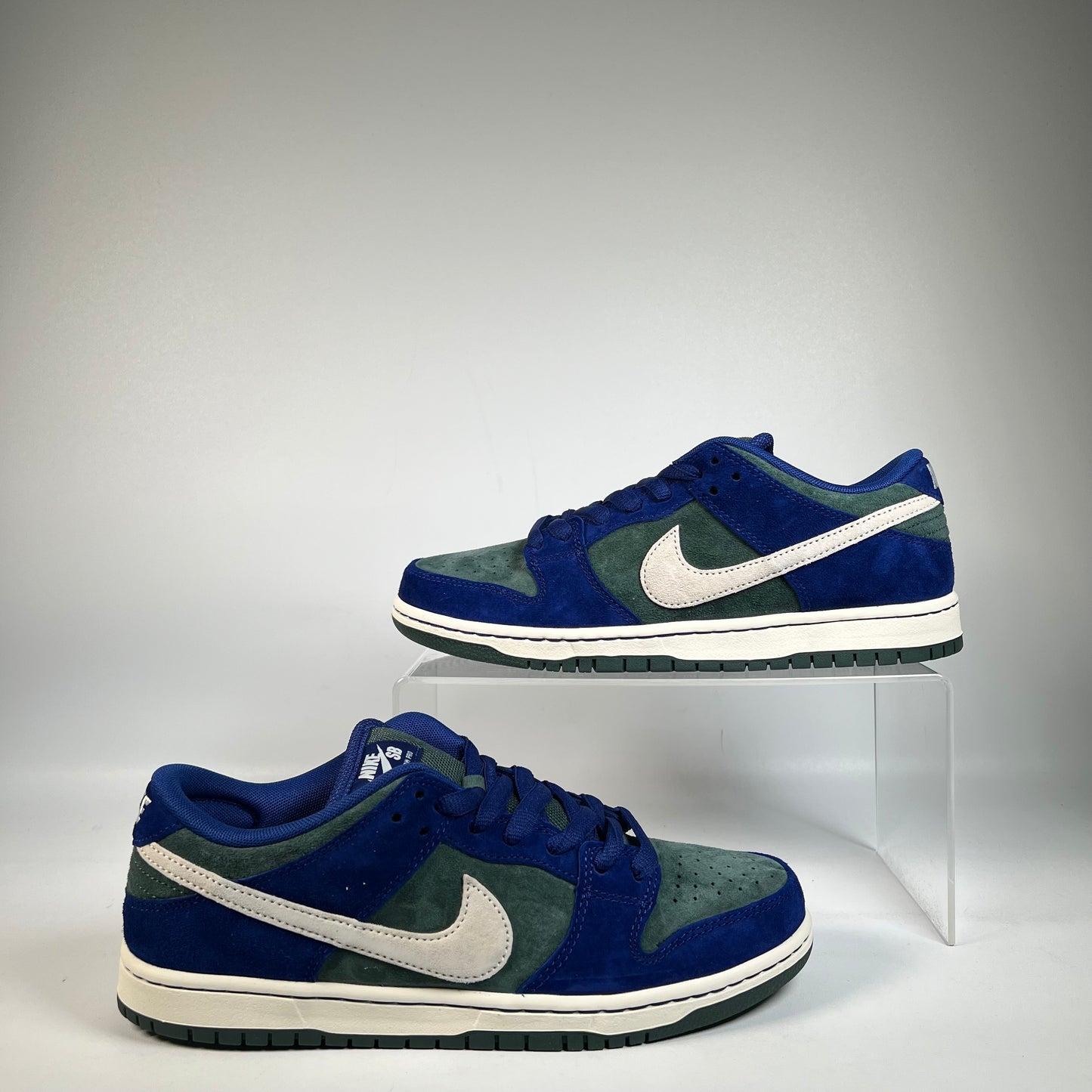 Nike SB Dunk Low Deep Royal Blue (2024) Size 8.5 NEW s21209