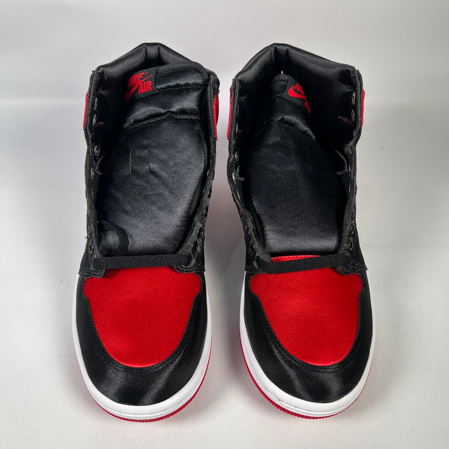 Jordan 1 High Satin Bred (2023) Size 7.5M/9W NEW s20052