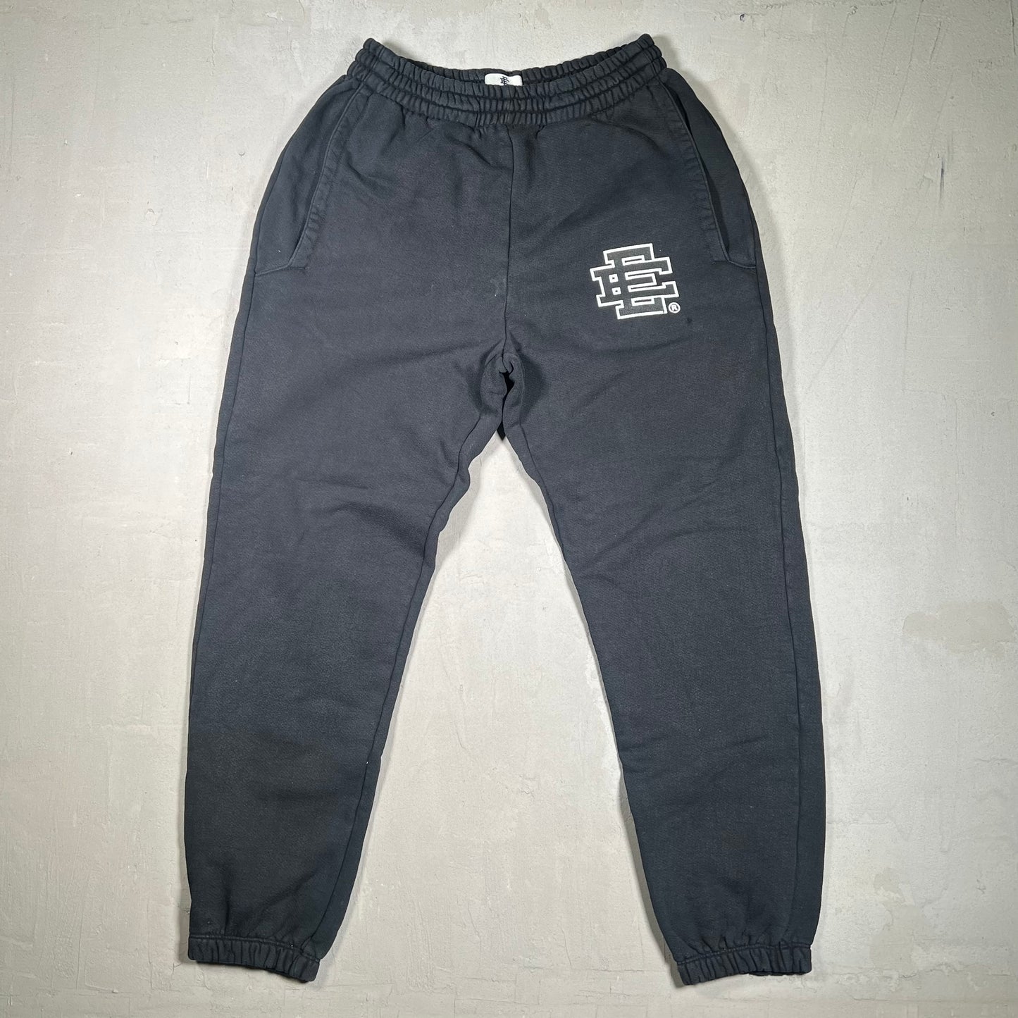 Eric Emanuel Black on Black Logo Sweatpants Size Large USED x17380