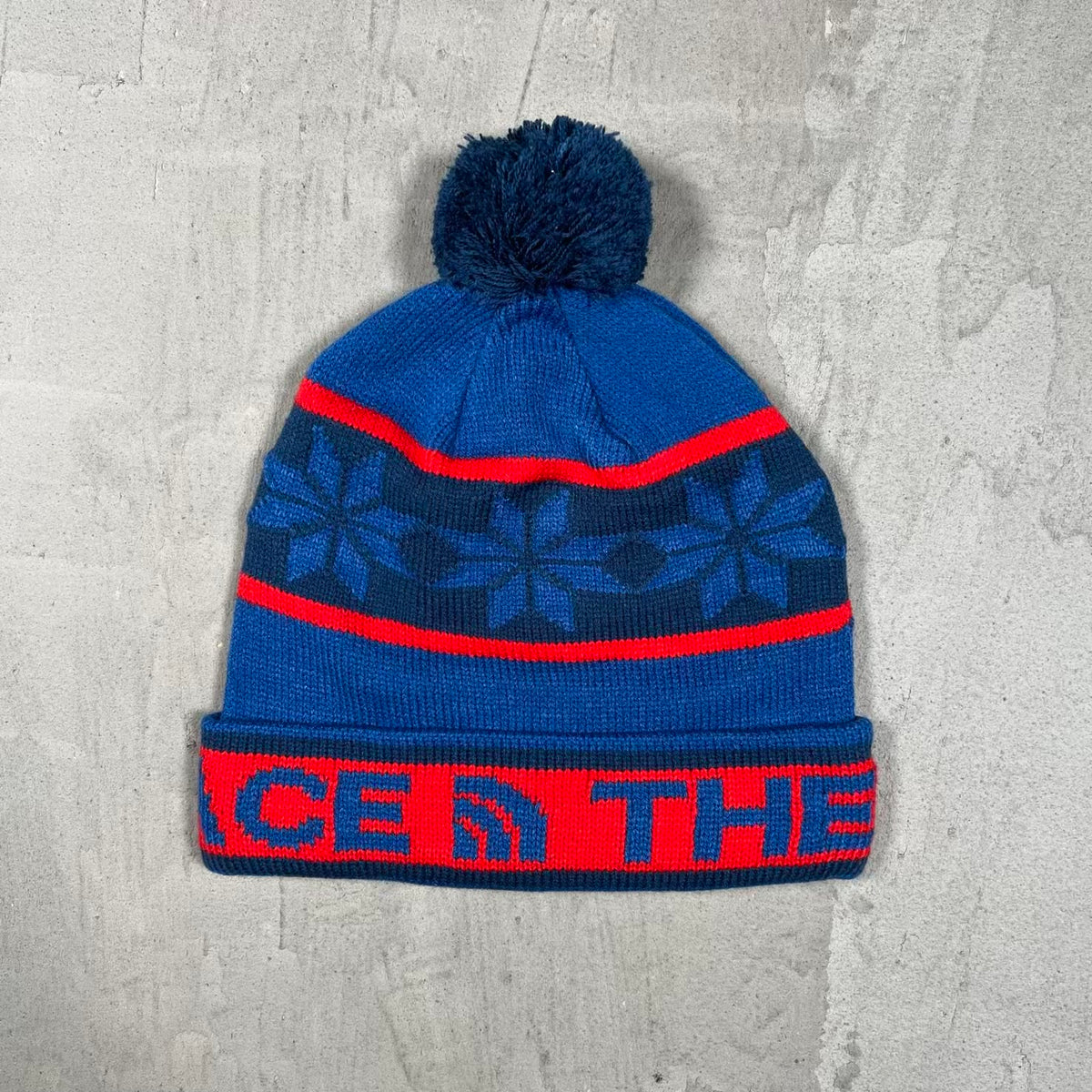 North Face Blue/Red Pom Pom Beanie NEW v20368