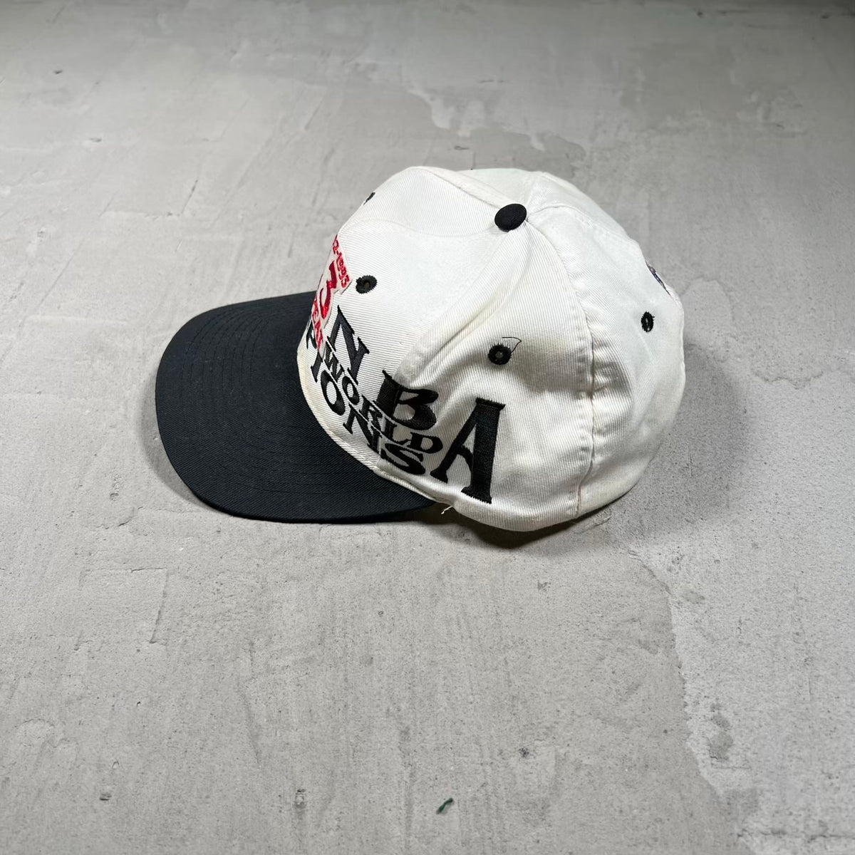 1993 Chicago Bulls "3 Peat" Snapback USED v19933