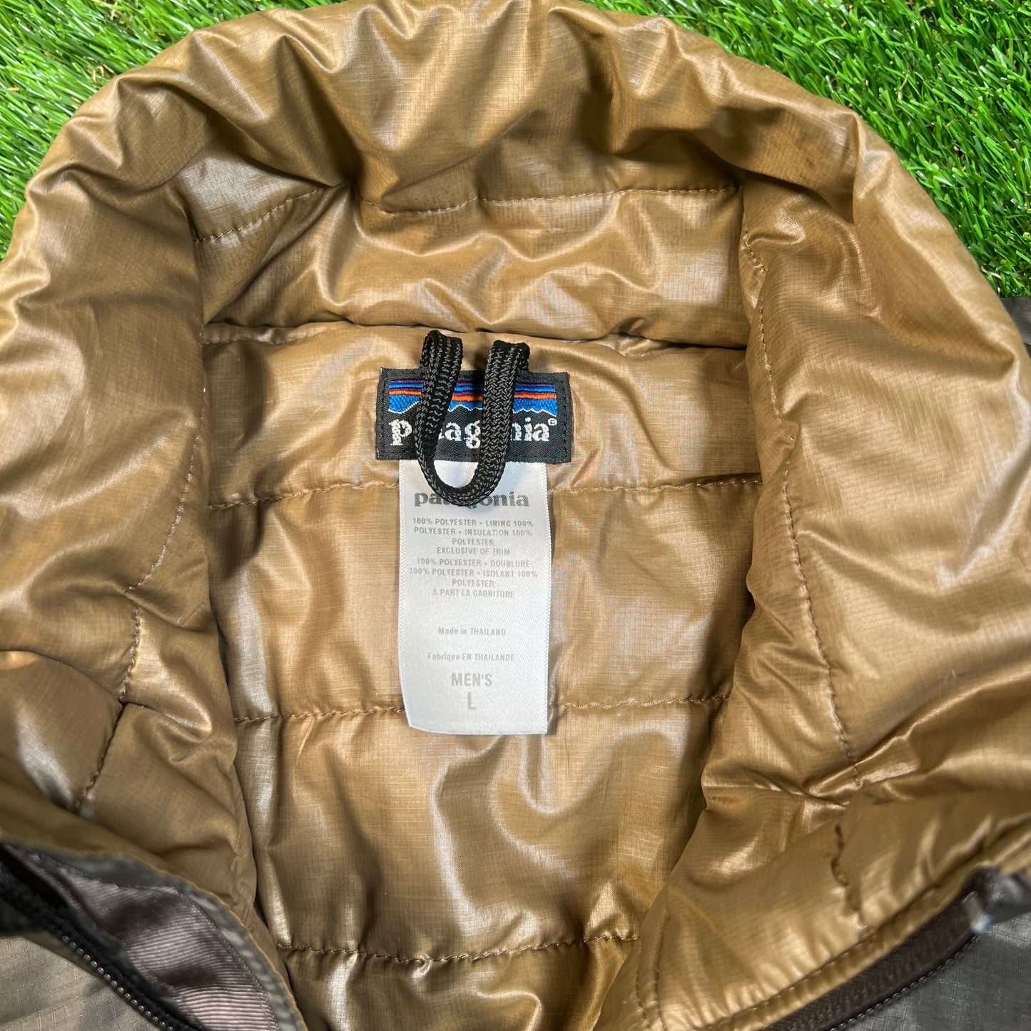Patagonia Brown MicroDown Vest Size Large USED v18844