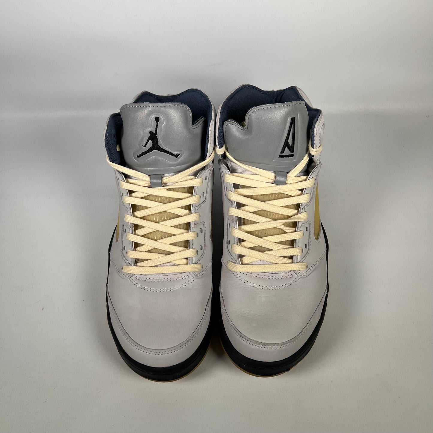 Jordan 5 A Ma Maniere (2023) Size 9M/10.5W USED s18751