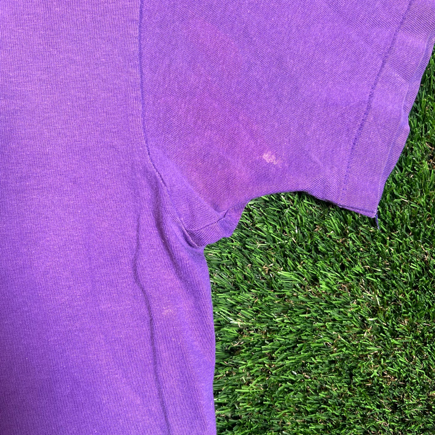 1990s Hard Rock Cafe Purple Tee Size Large USED v18891