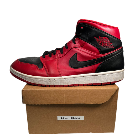 Jordan 1 Mid Reverse Bred (2021) Size 12 USED s17798