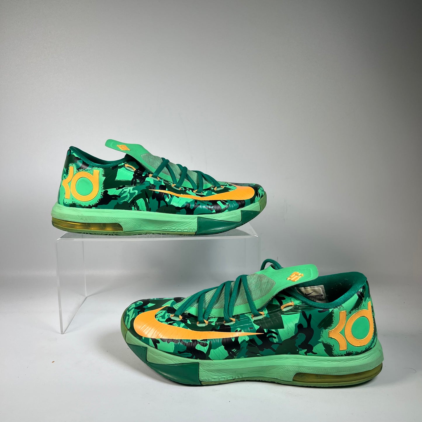 Nike KD 6 Easter (2014) Size 8.5 USED s22126