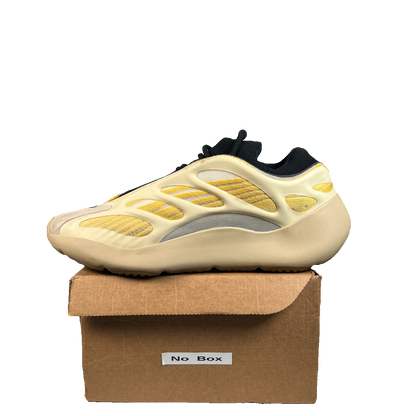 Yeezy 700v3 Safflower (2020) Size 11 USED s22625