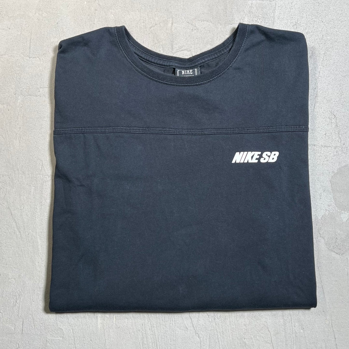 2006 Nike SB Send Help Promo Black Tee Size Large USED v19580