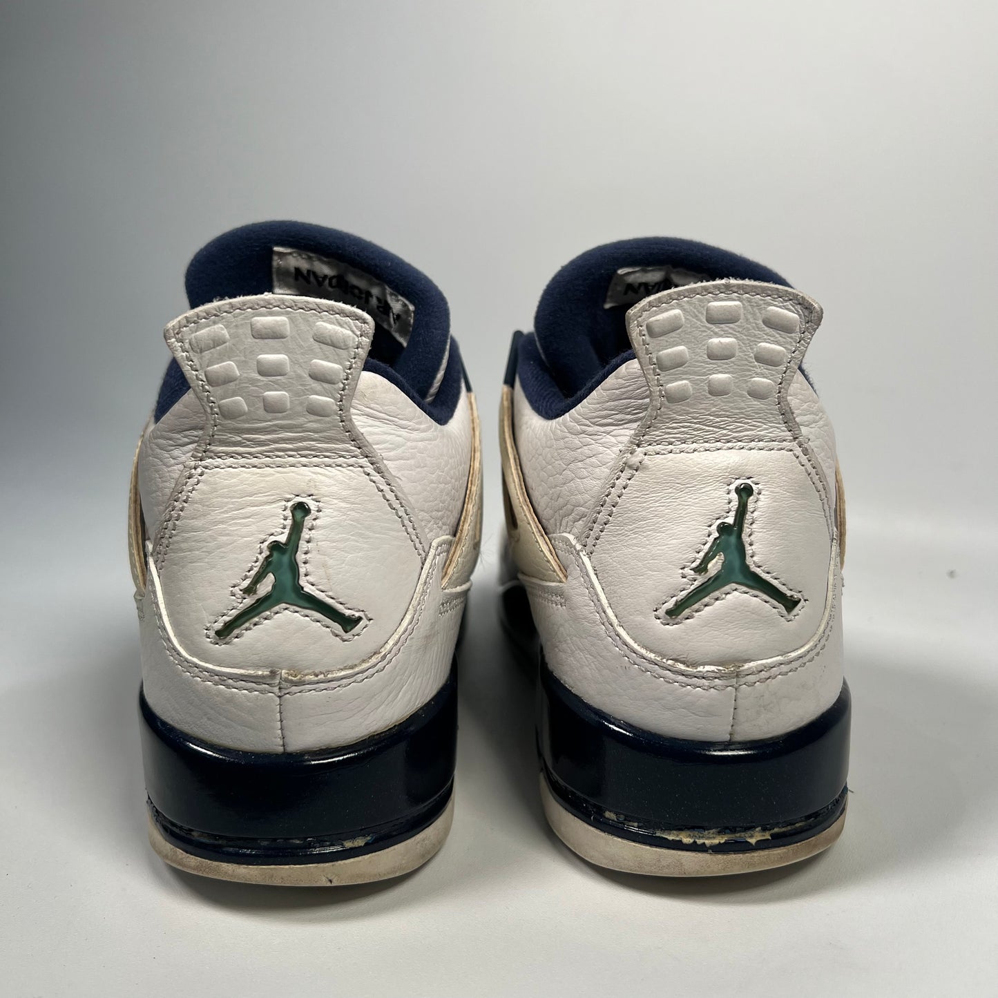 Jordan 4 Columbia (2015) Size 6.5y USED s17634