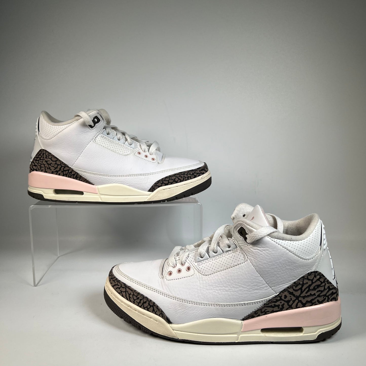 Jordan 3 Neapolitan Dark Mocha (2022) Size 9m/10.5w USED s22165