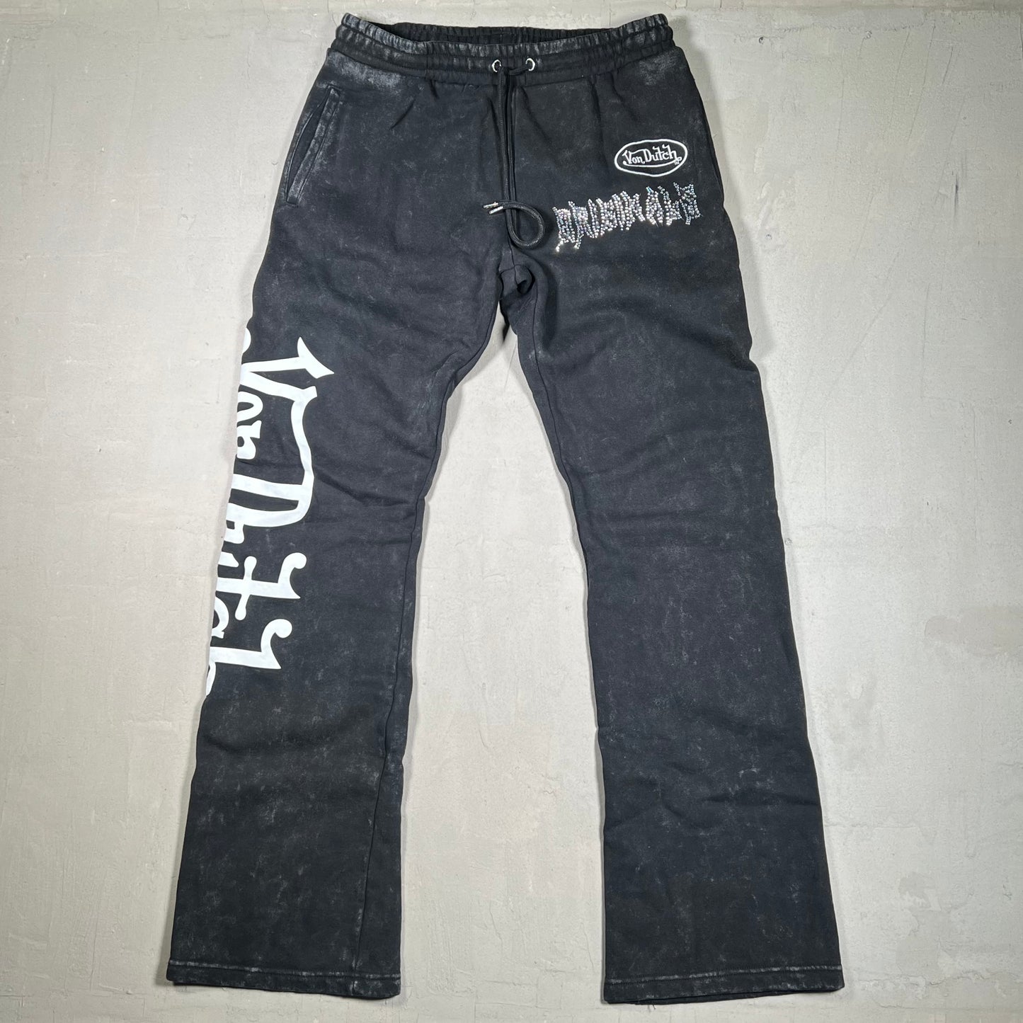 Von Dutch Black RhineStone Sweatpants Size Large USED x17240