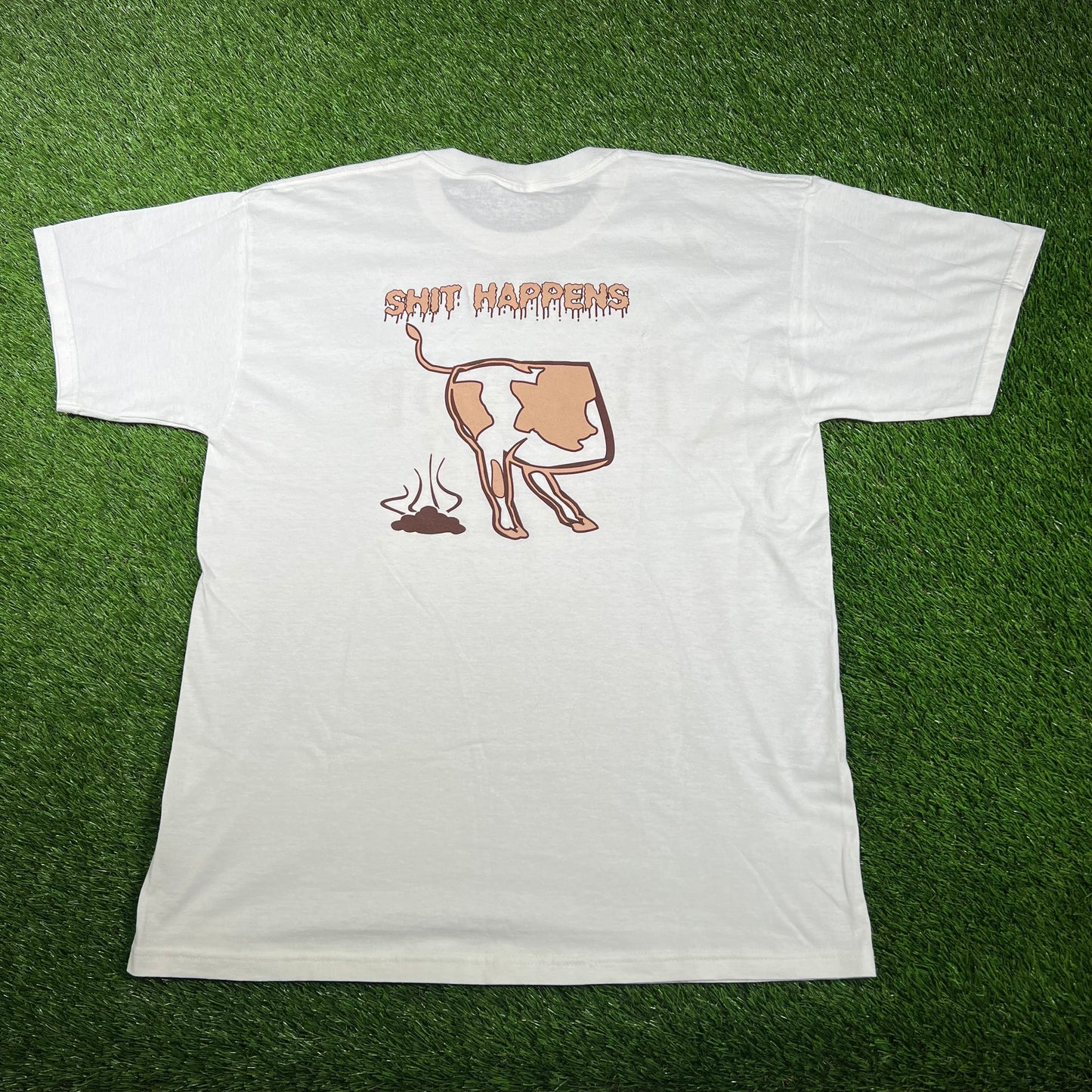 2009 Throop Flop Cow Pooping White Tee Size Large USED v17438