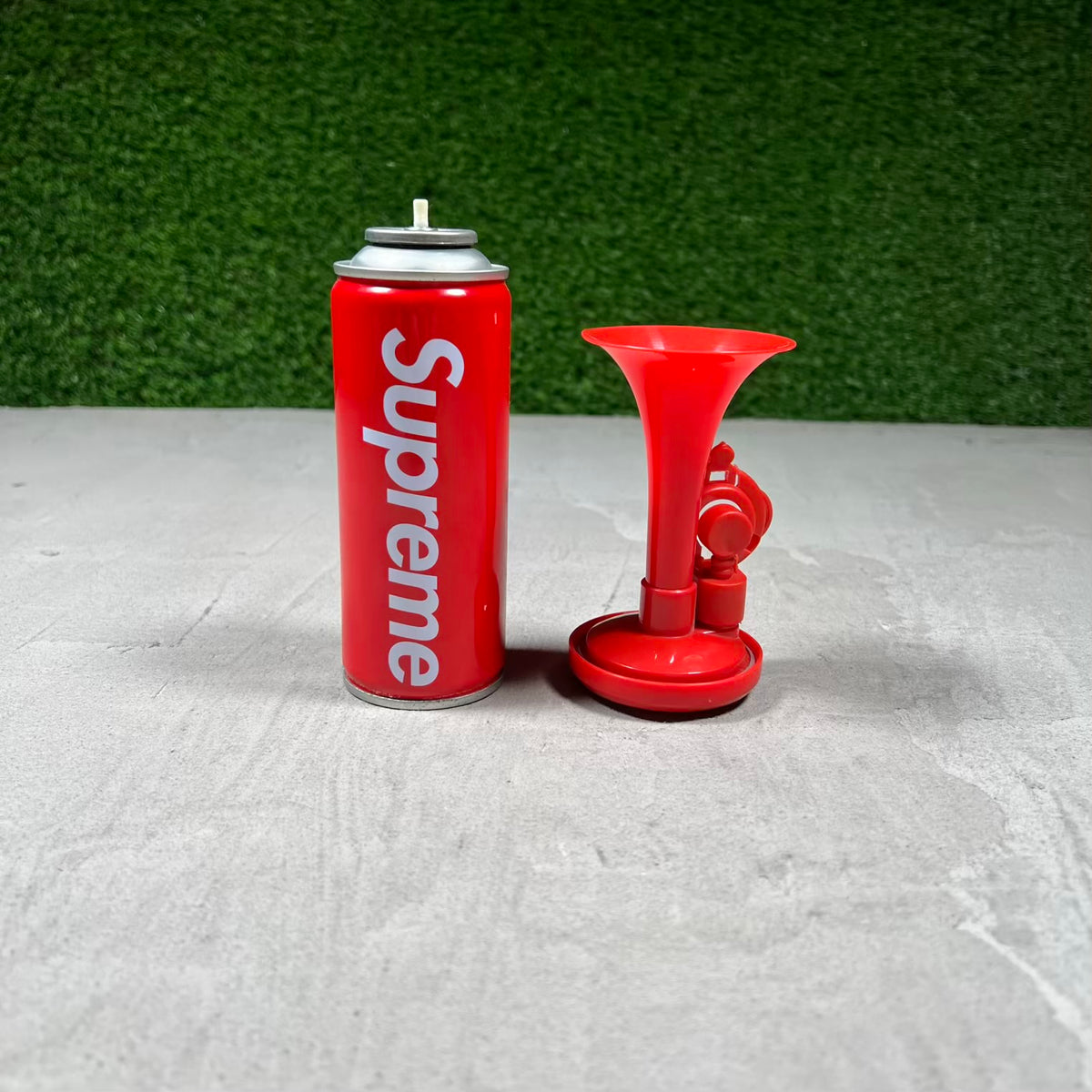 Supreme Air Horn (2015) USED x18861