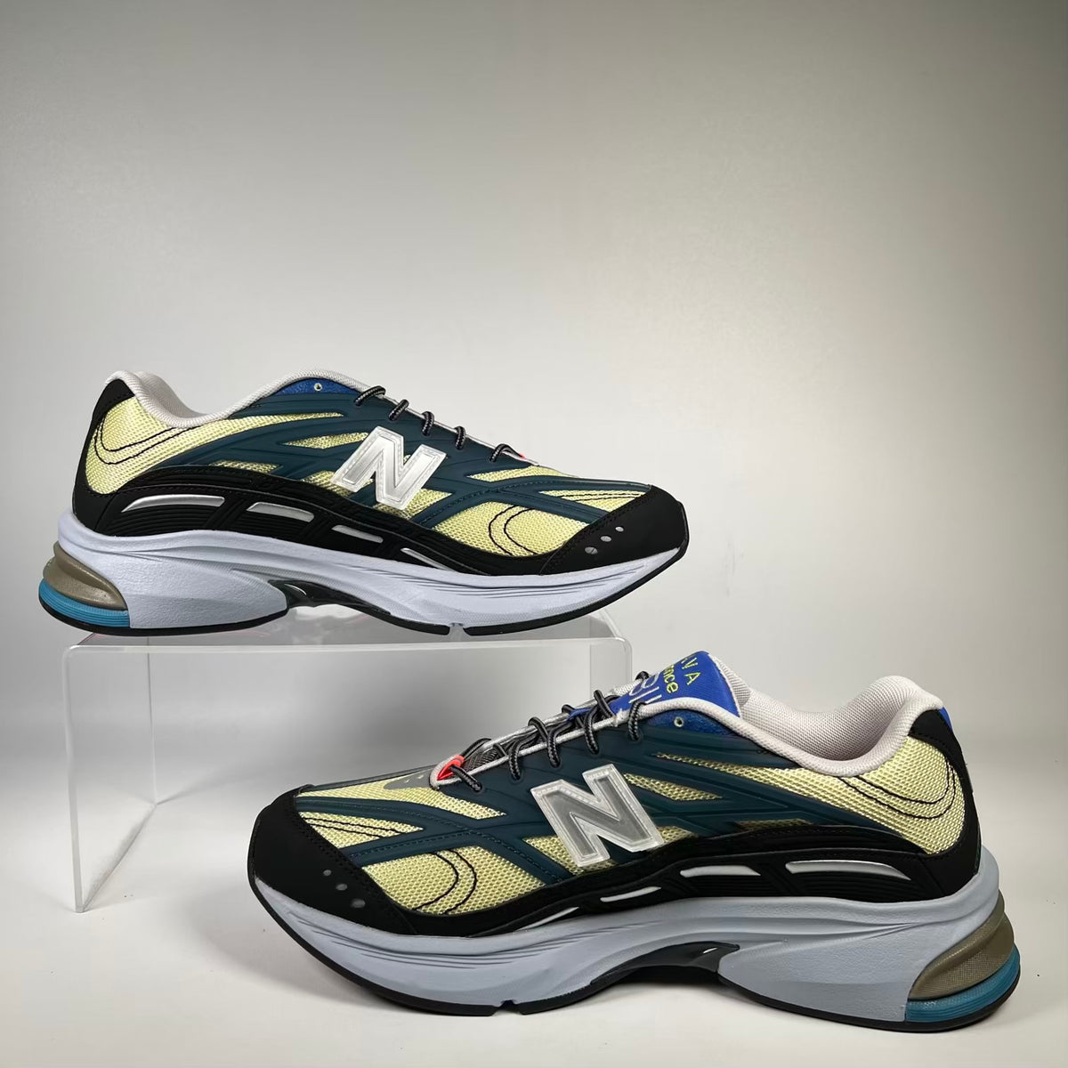 New Balance 2811 Action Bronson Baklava Mikrocpske SIGNED BOX (2026) Size 10 NEW s23805