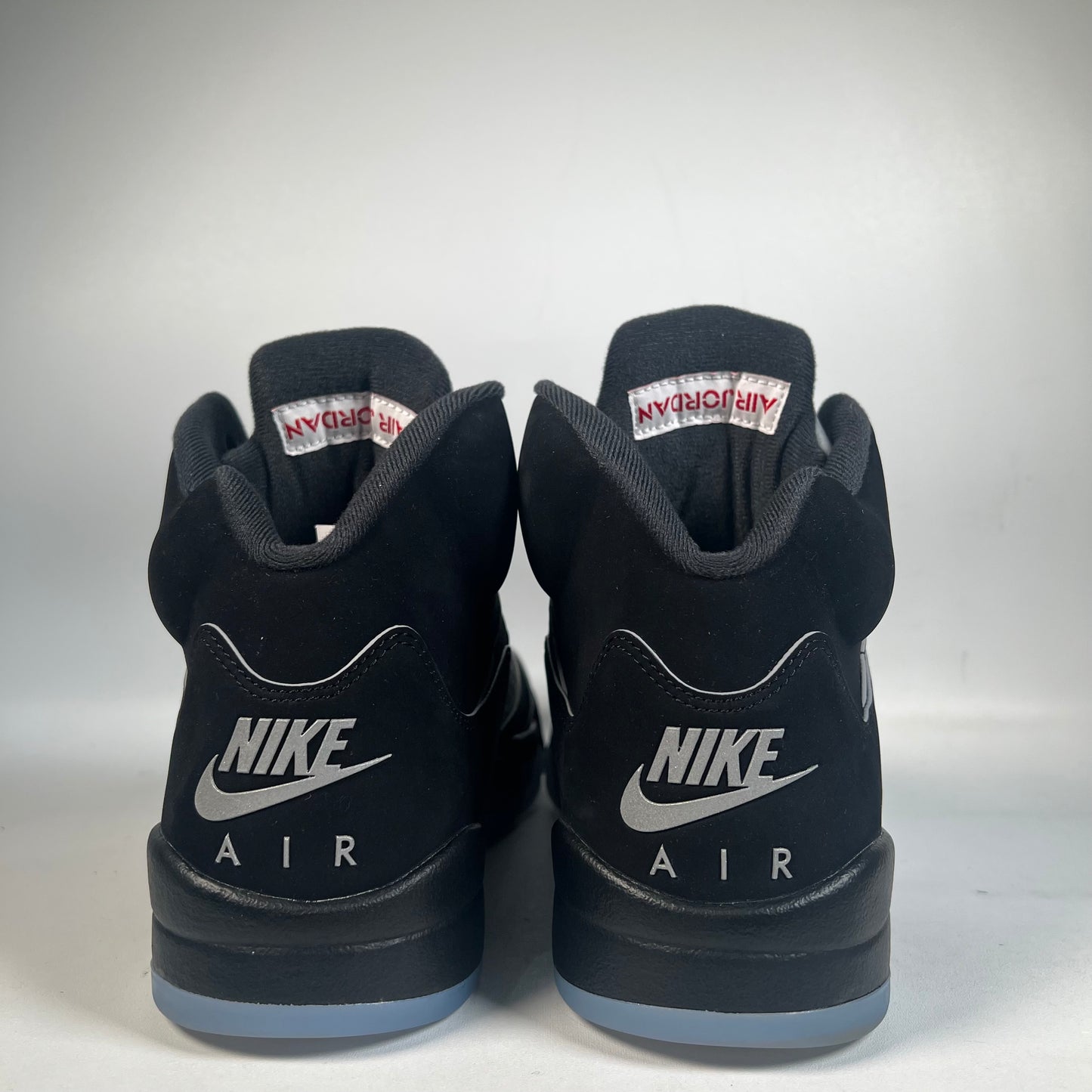 Jordan 5 Black Metallic Reimagined (2025) Size 11 USED s21322
