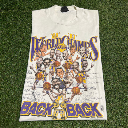 1988 LA Lakers World Champs Back to Back Cartoon White Tee Size Small USED v16369