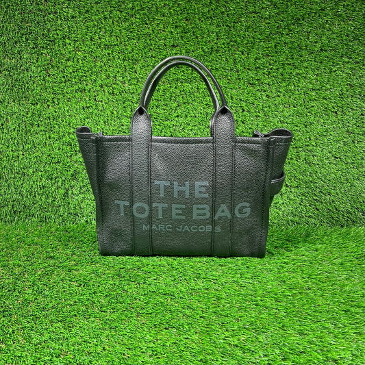 Marc Jacobs The Tote Bag Black Leather Size Medium USED x16626