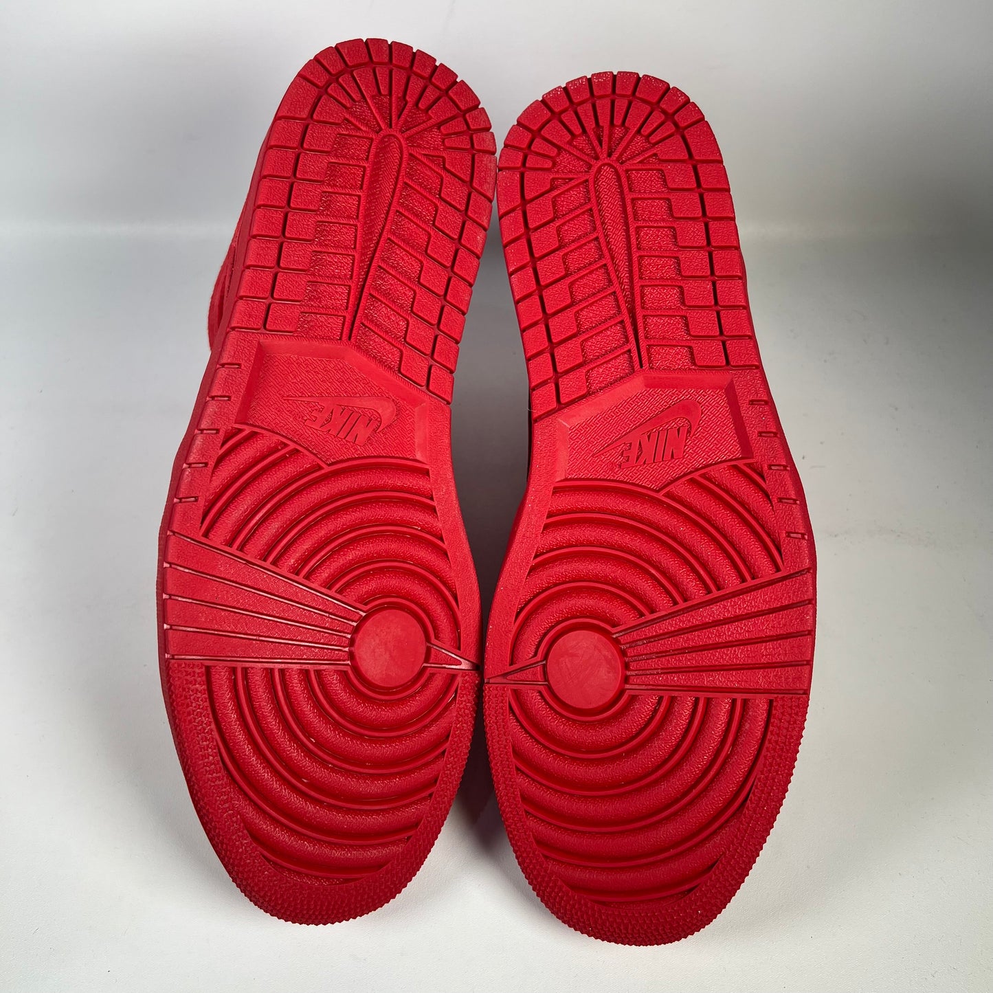 Jordan 1 Red Suede Size 13 NEW S16101
