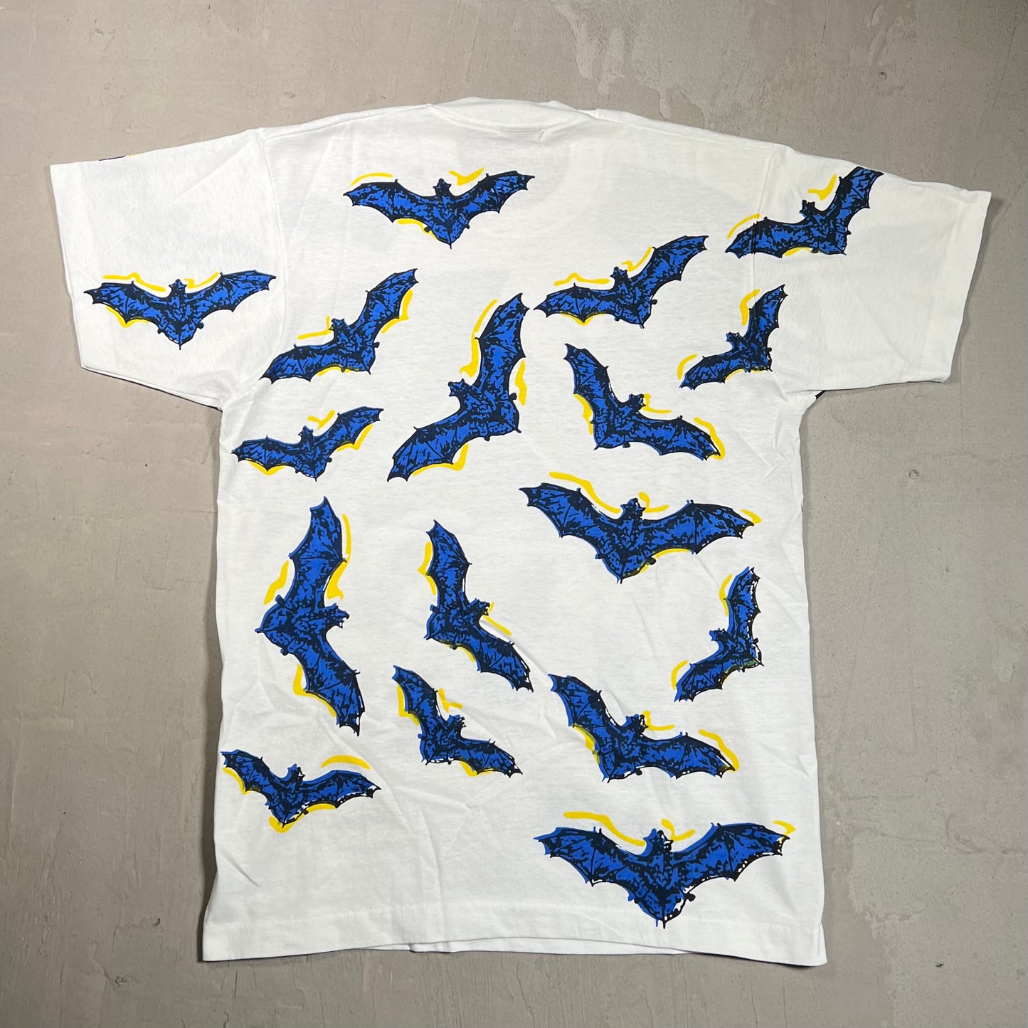 Batman full print bats 1988 print screen star Tee Size Large USED v3319