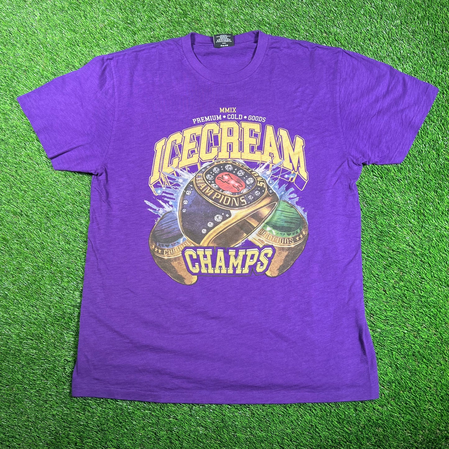 IceCream Purple Champion Ring Tee Size Large USED x16003