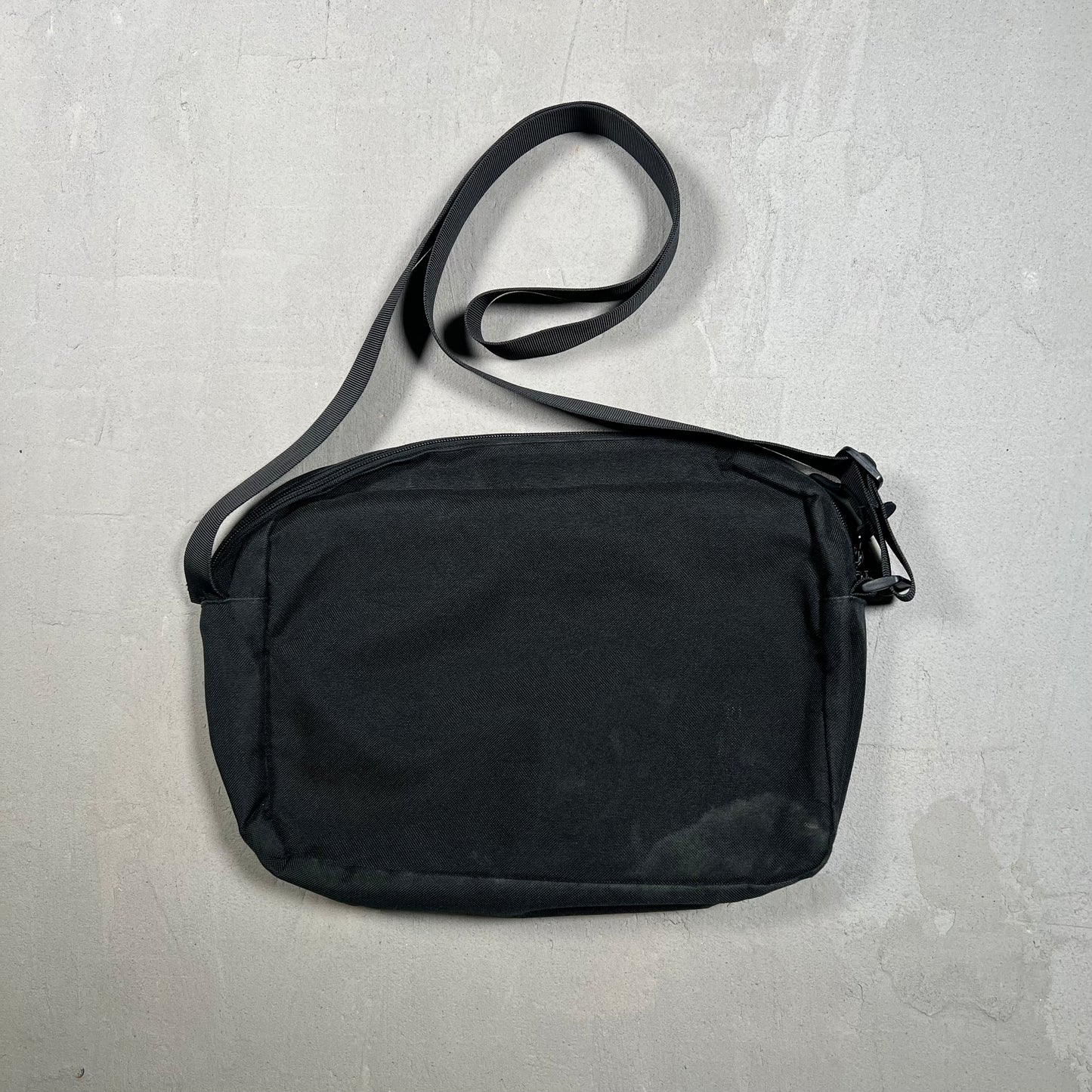 Bape Camo Shoulder Bag (2021) USED x17325