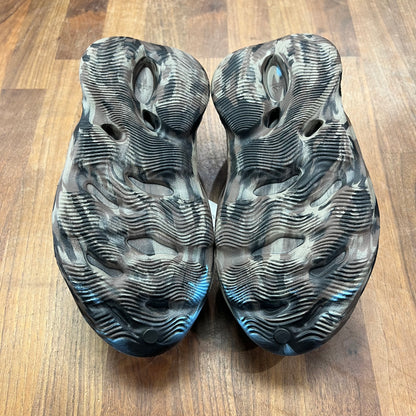Yeezy Foam RNR MX Cinder Size 8 NEW S16782