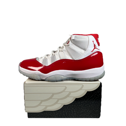 Jordan 11 Cherry (2022) Size 10 USED s22113