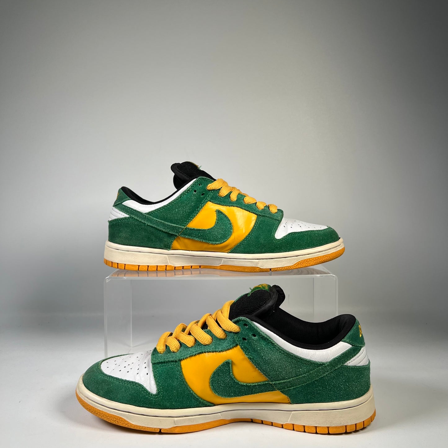 Nike SB Dunk Low Bucks (2003) Size 8.5 USED s20543