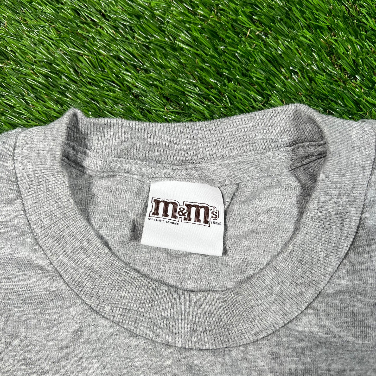 Y2K M&M Blue Grey Tee Size XL USED v17515