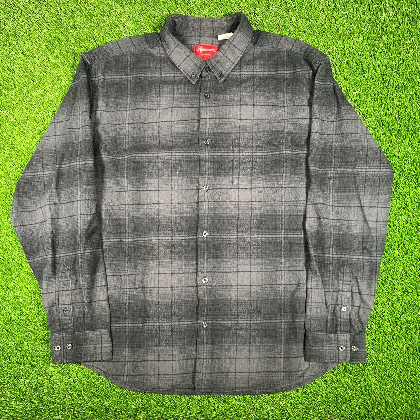 Supreme Shadow Plaid Flannel Black Size Large USED x15898