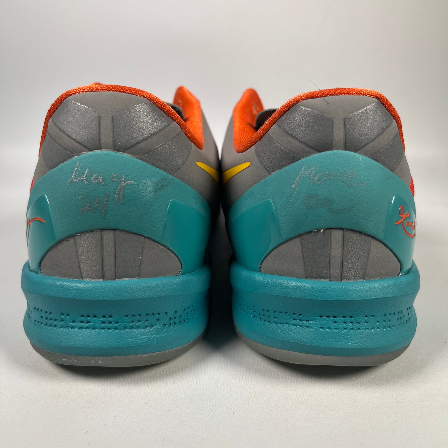 Nike Kobe 8 Venice Beach (2024) Size 9.5 USED s20128