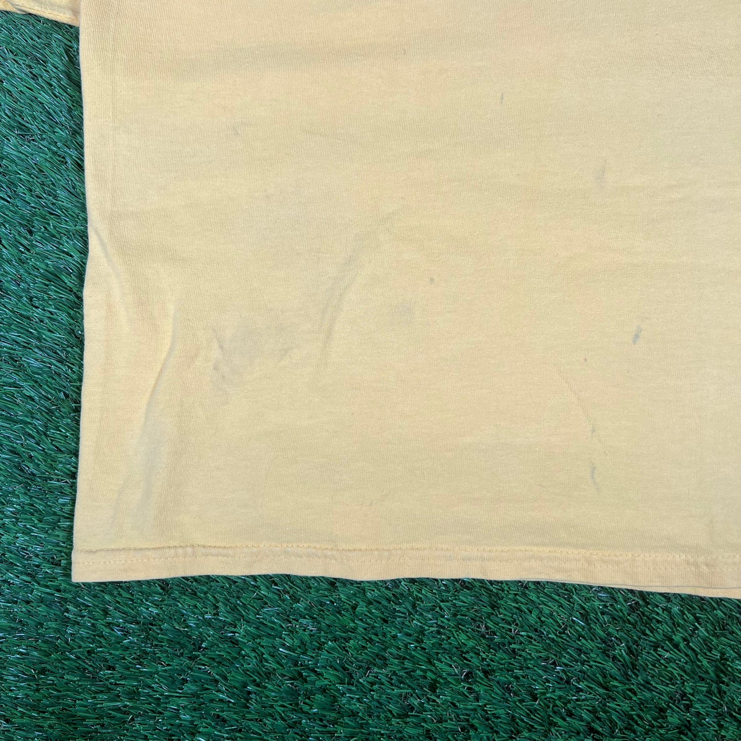 2002 New York City Marathon Yellow Tee Size XL USED v16551