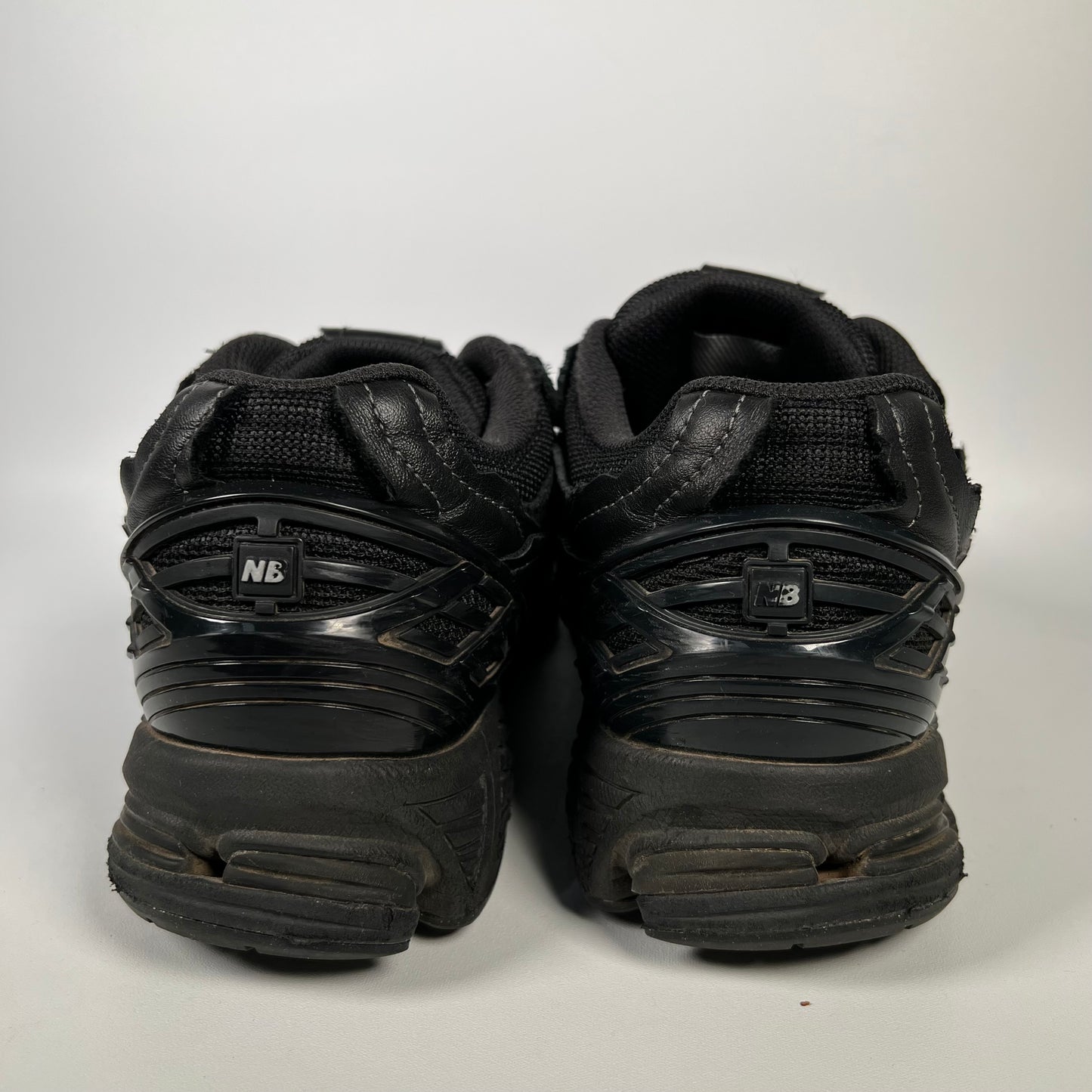 New Balance 1906D Protection Pack Black Leather (2023) Size 10 USED s18159