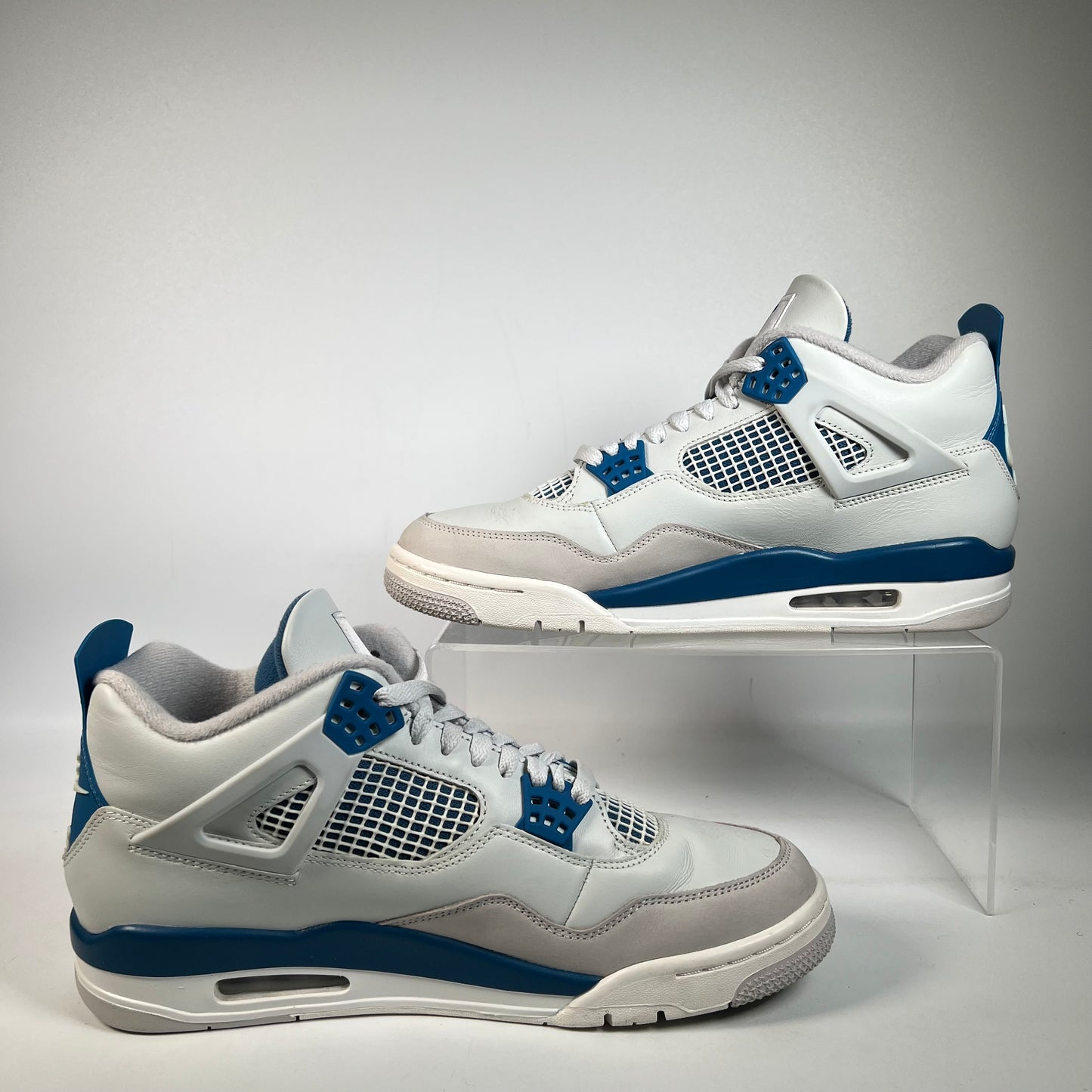 Jordan 4 Military Blue (2024) Size 10.5 USED s22432
