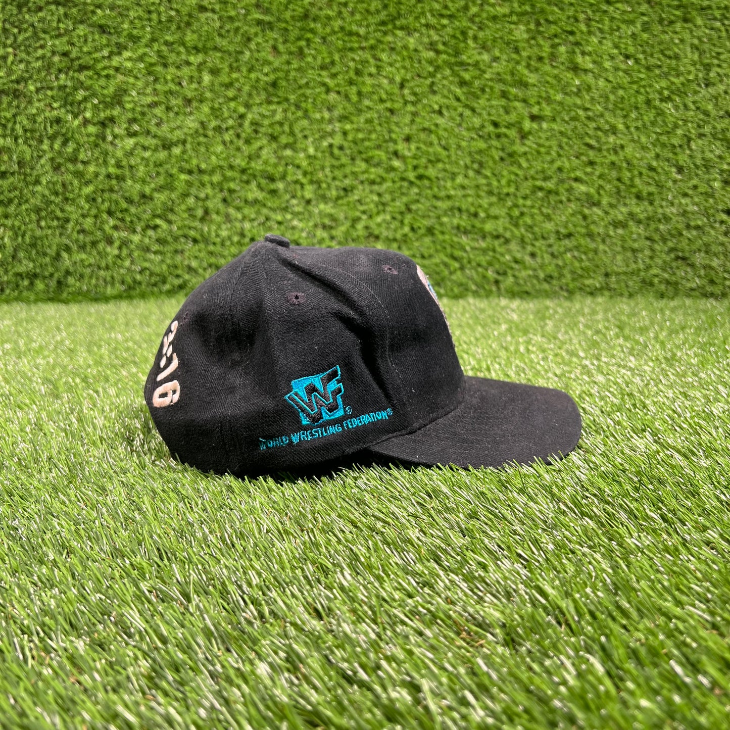 1990s Stone Cold Steven Austin WWF Black Snapback USED v18091